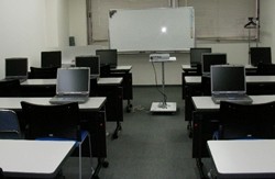 イーエデュケーションズ会議/研修室