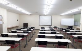 大阪・心斎橋　【８F】C会議室