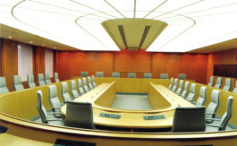 桐生商工会議所会館 オピニオンホール