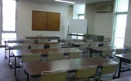 西宮商工会館　本館4階C会議室／本館5階G会議室